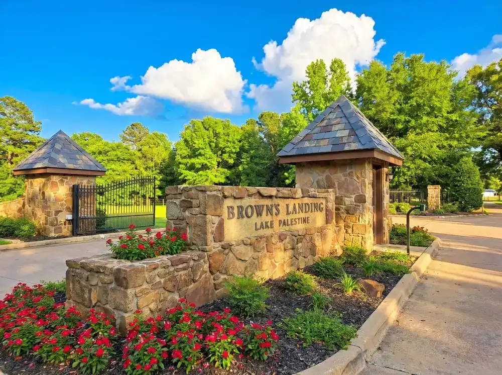 Gated entrance to Browns Landing luxury waterfront community on Lake Palestine Chandler Texas