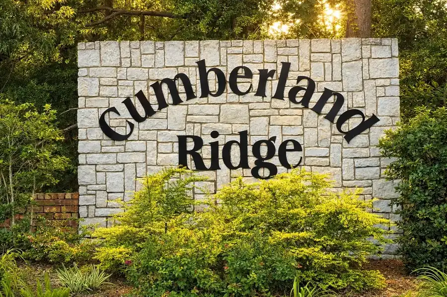 Cumberland Ridge neighborhood entrance sign on Lake Palestine near Bullard Texas