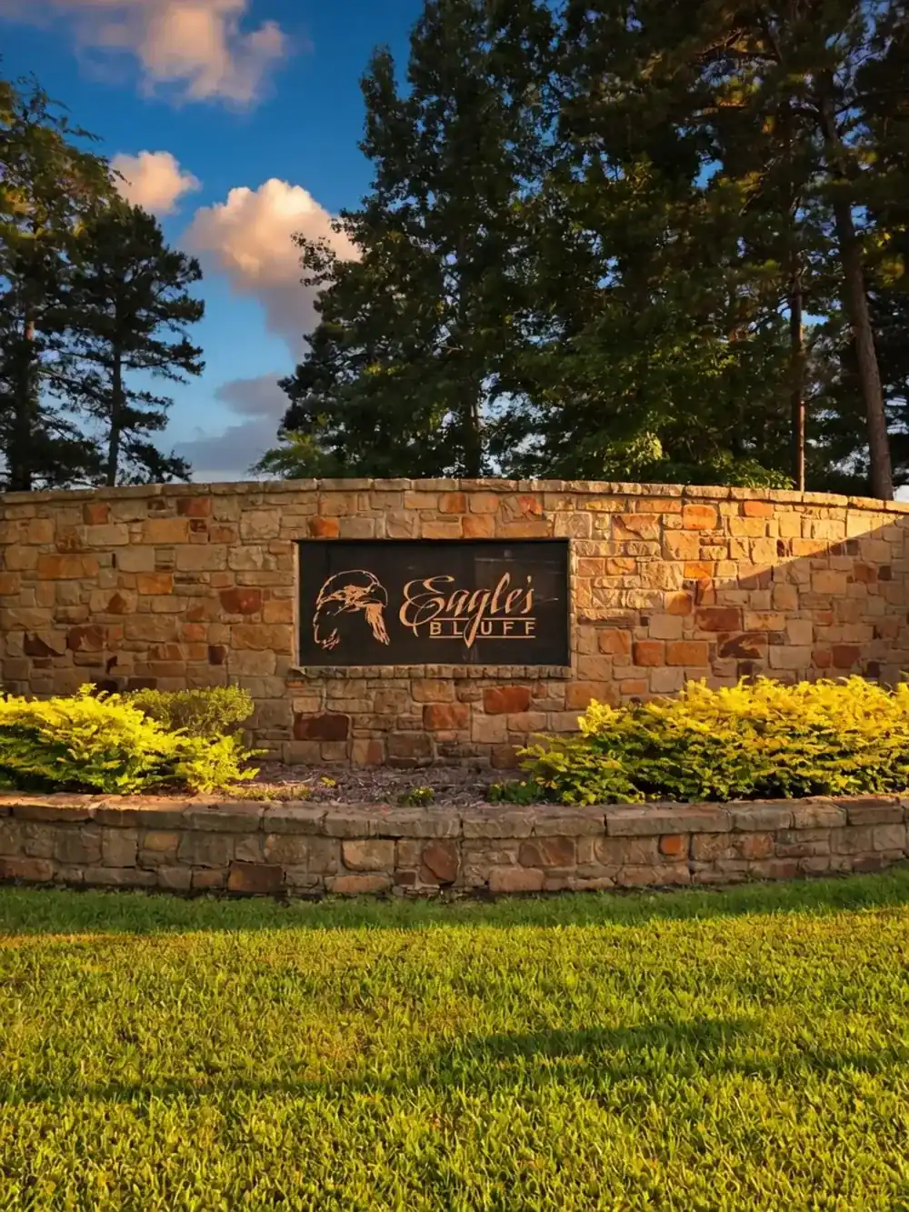 Eagles Bluff Country Club entrance sign on Lake Palestine near Bullard Texas